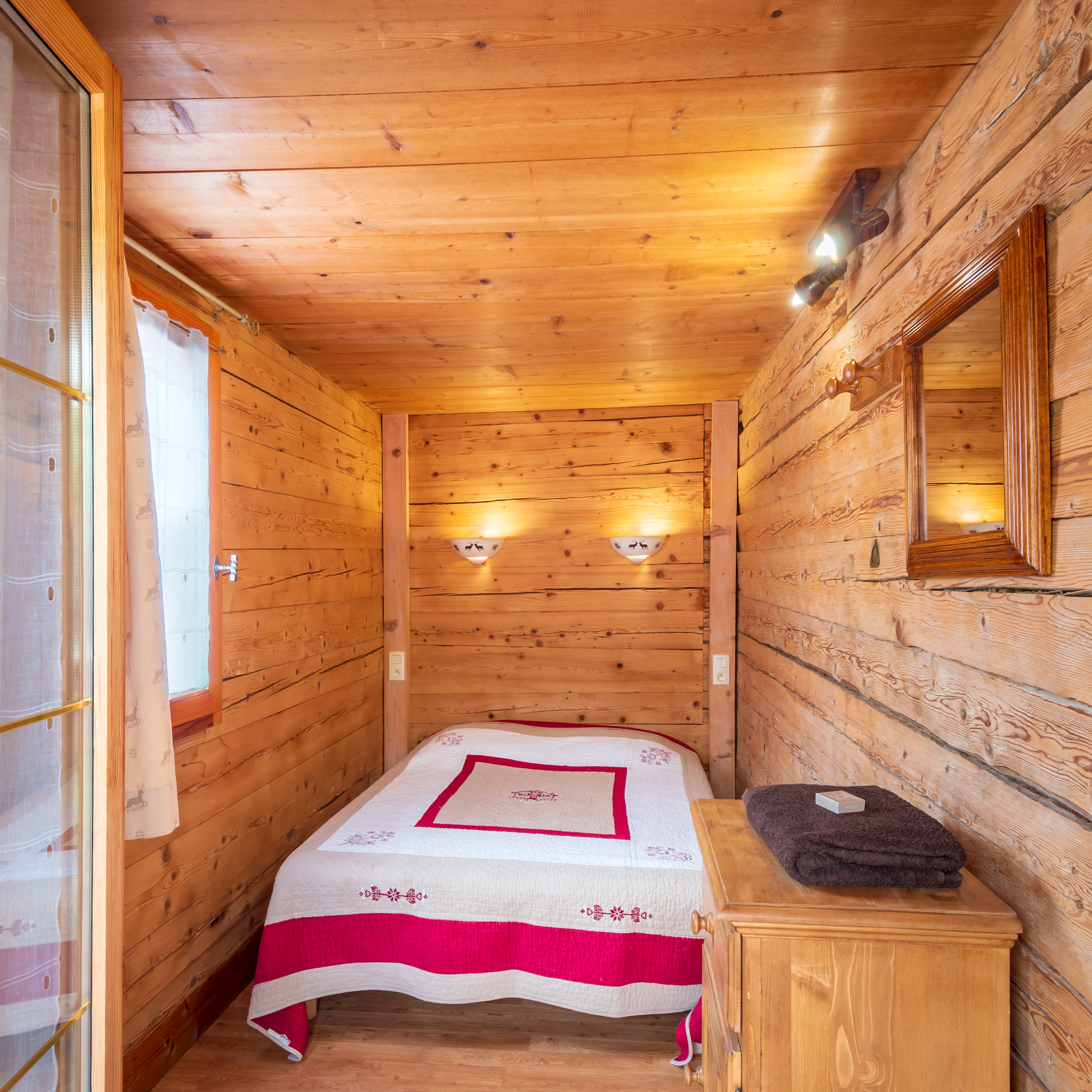 Chambre/Bedroom