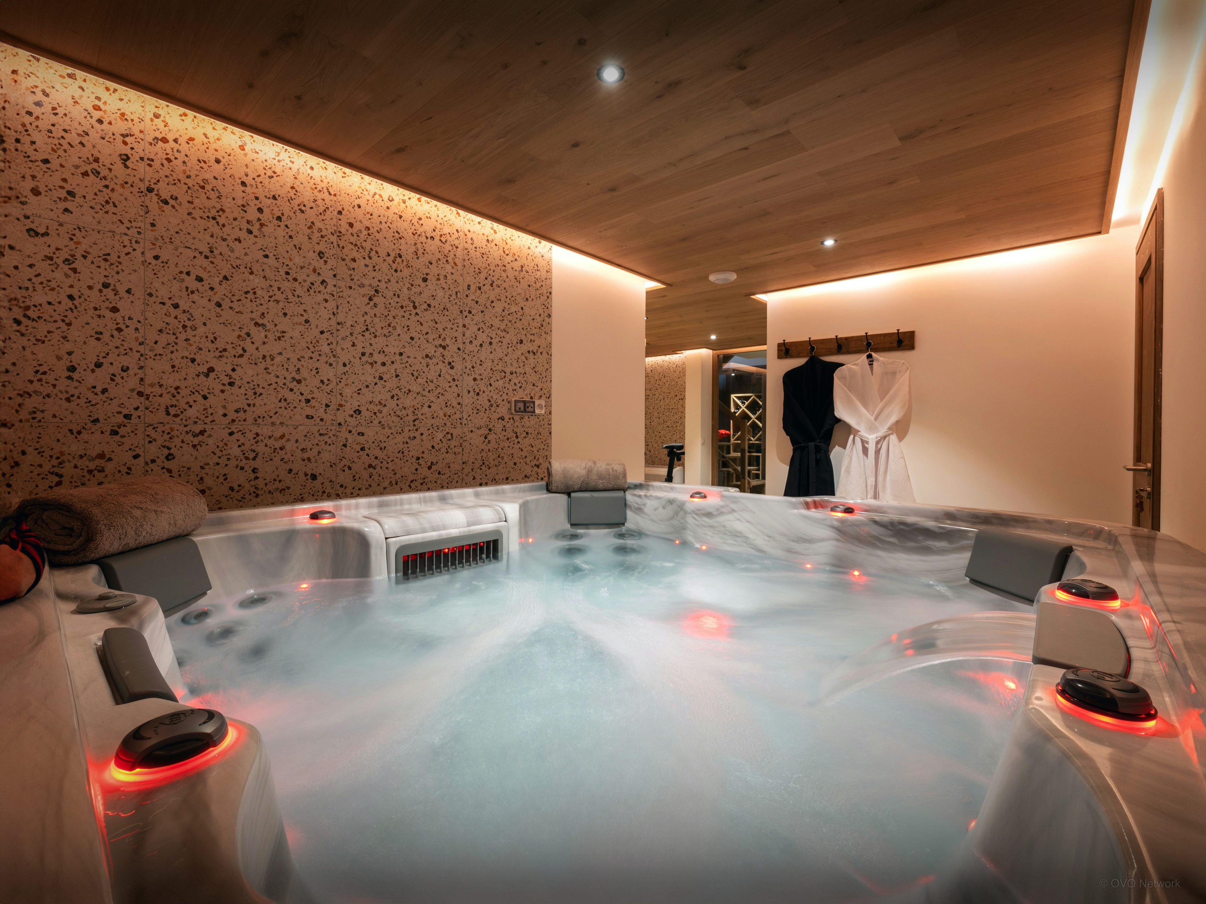 Jacuzzi