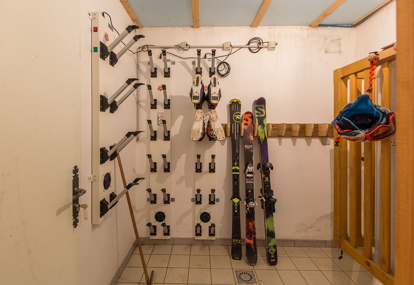 local skis