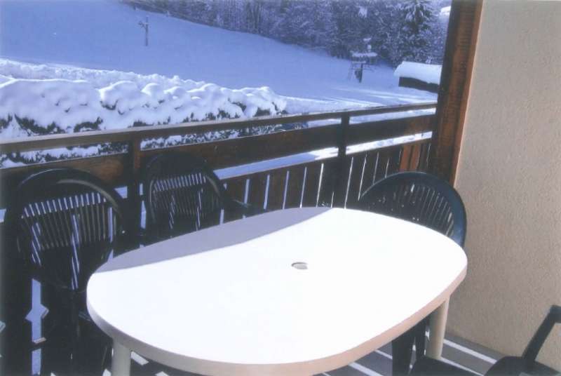 Balcon avec salon de jardin/Balcony with garden furniture-Charvin n°1-Le Grand-Bornand