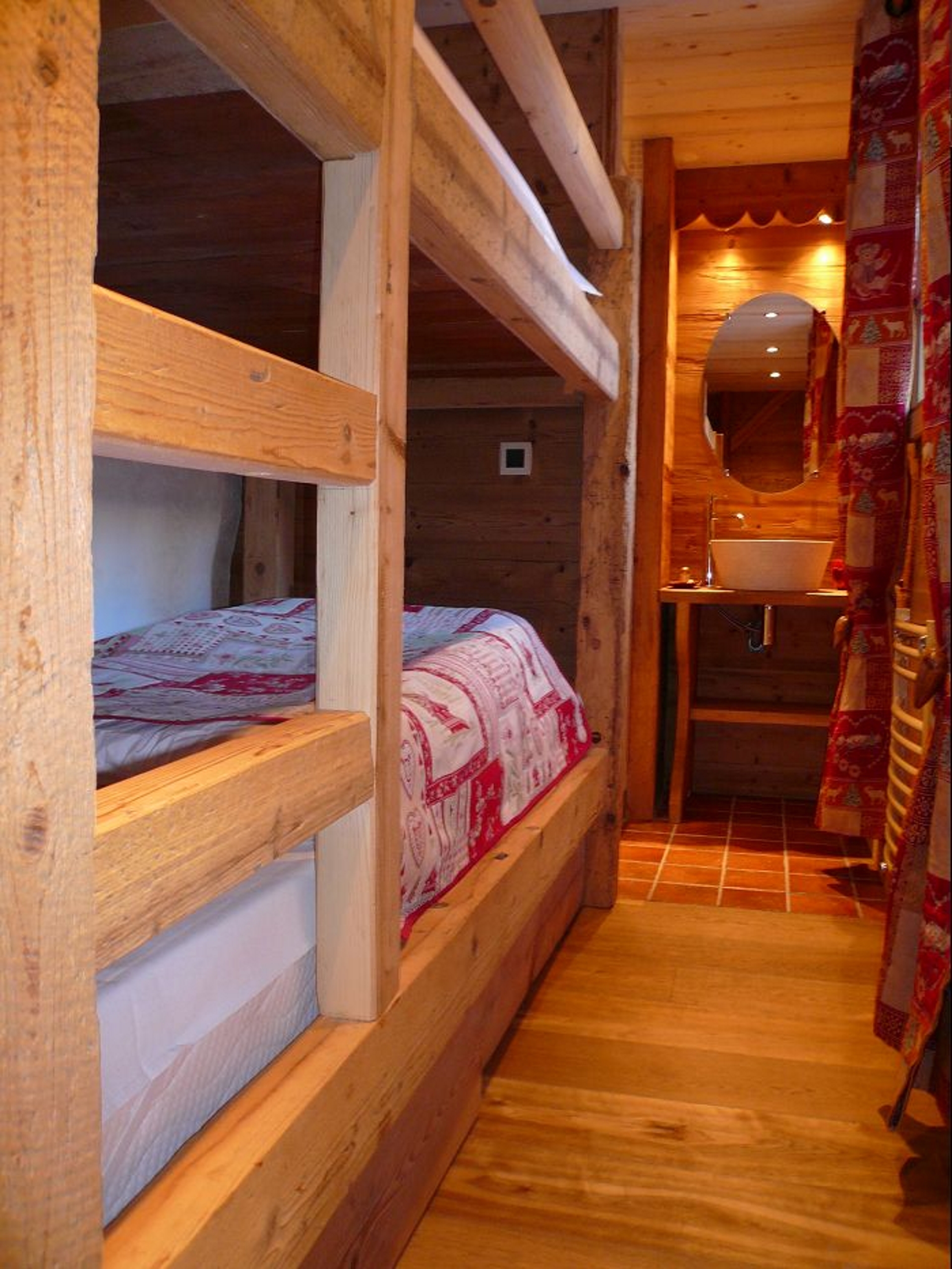 Chambre avec lits superposés