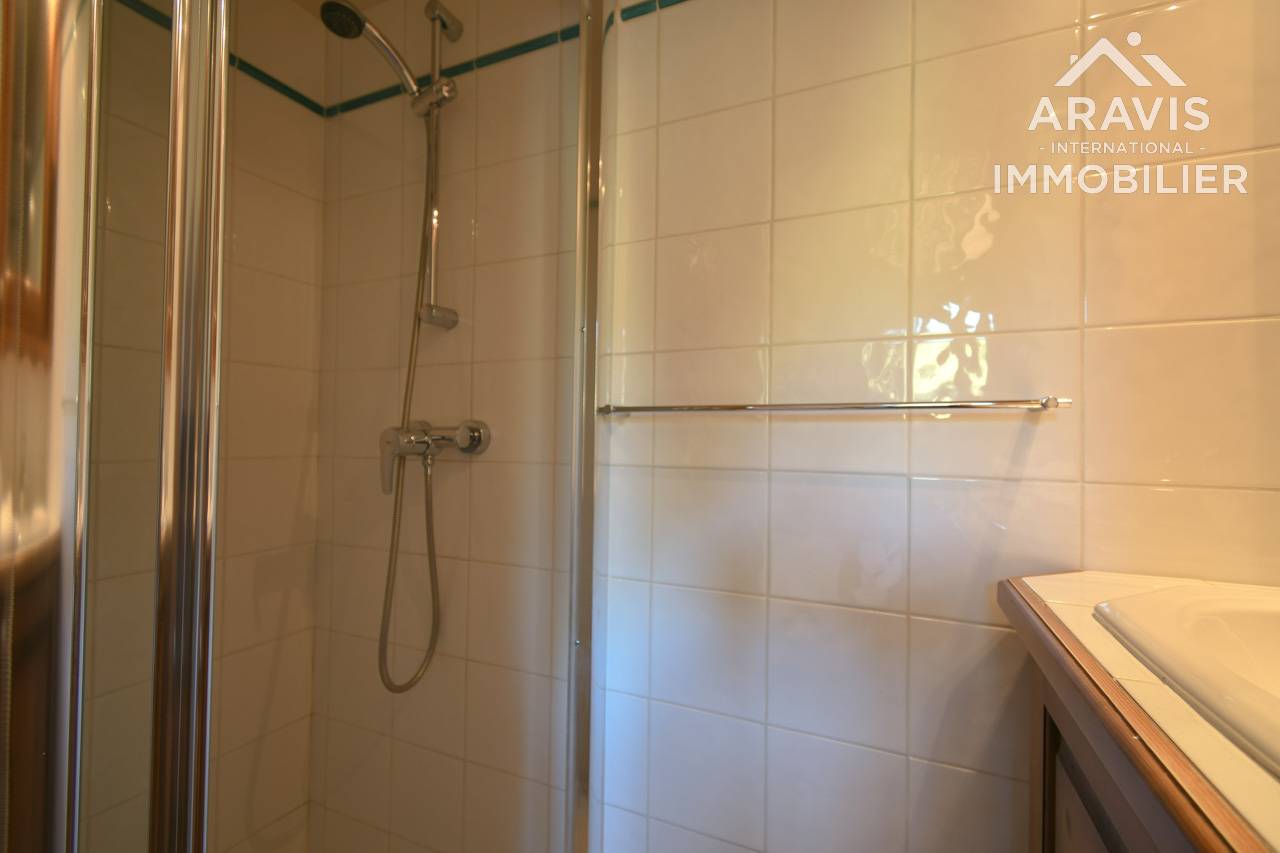 _clients_227445001_photos_28j_3923397