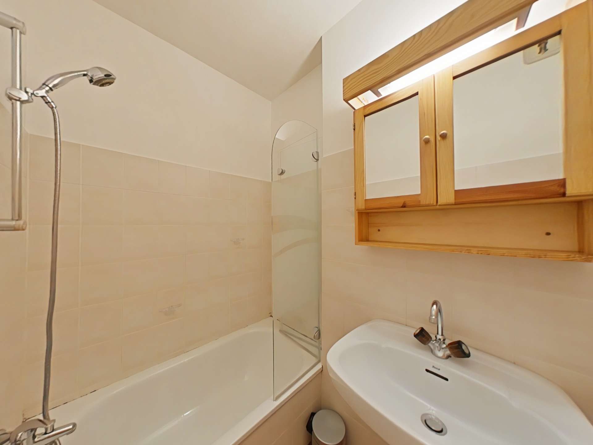 _clients_227445002_photos_10175m_4053704