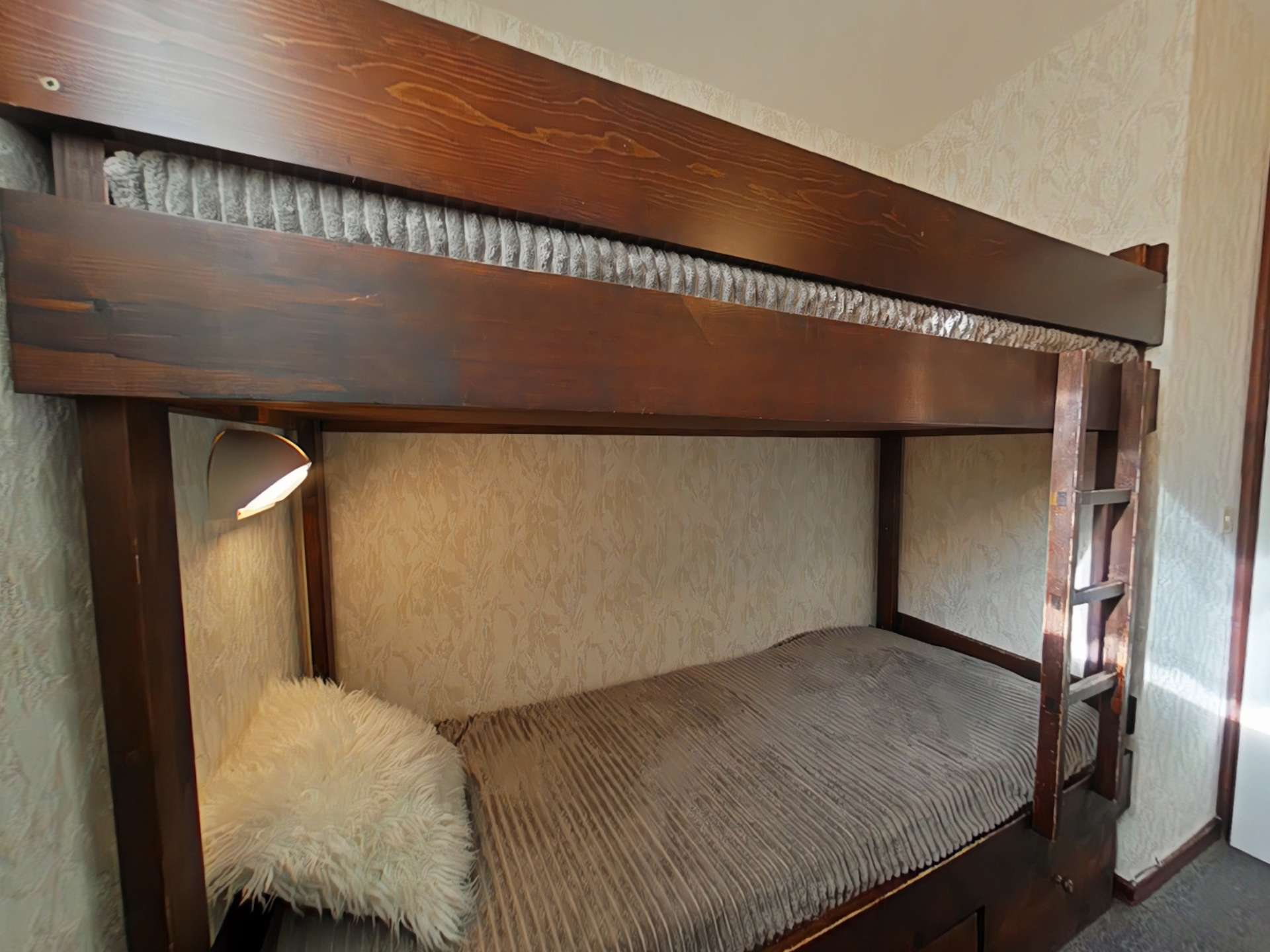 _clients_227445002_photos_9972k_4885783