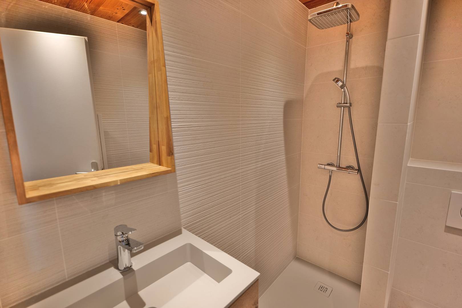 _clients_227445005_photos_244v_5150002