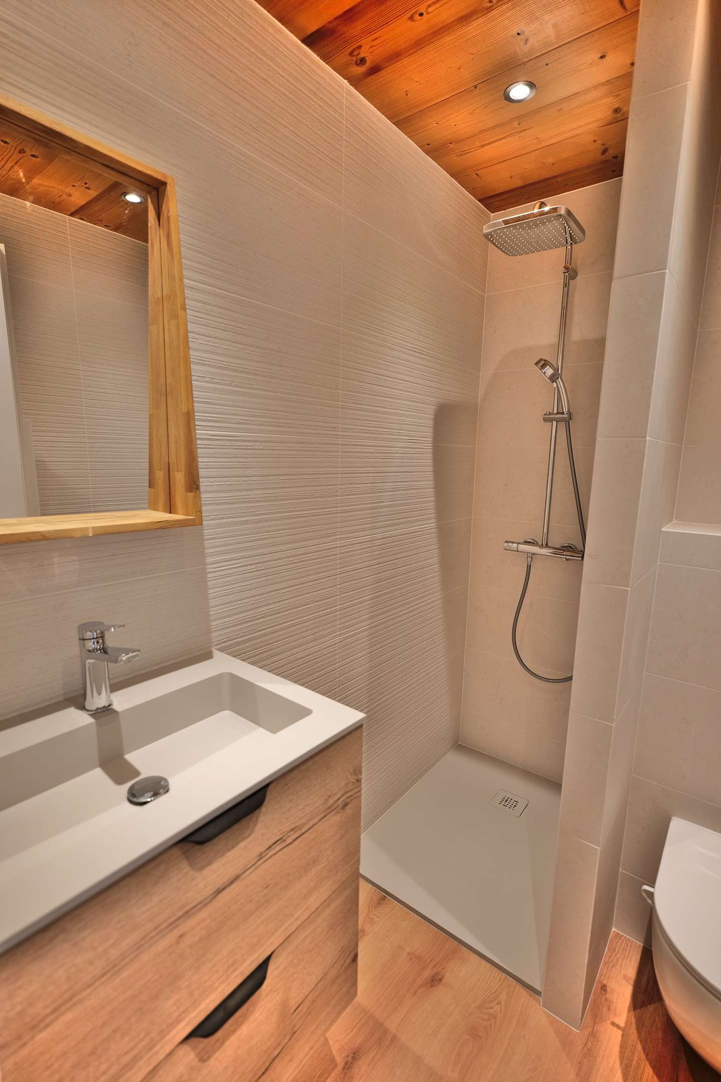 _clients_227445005_photos_244w_5938867