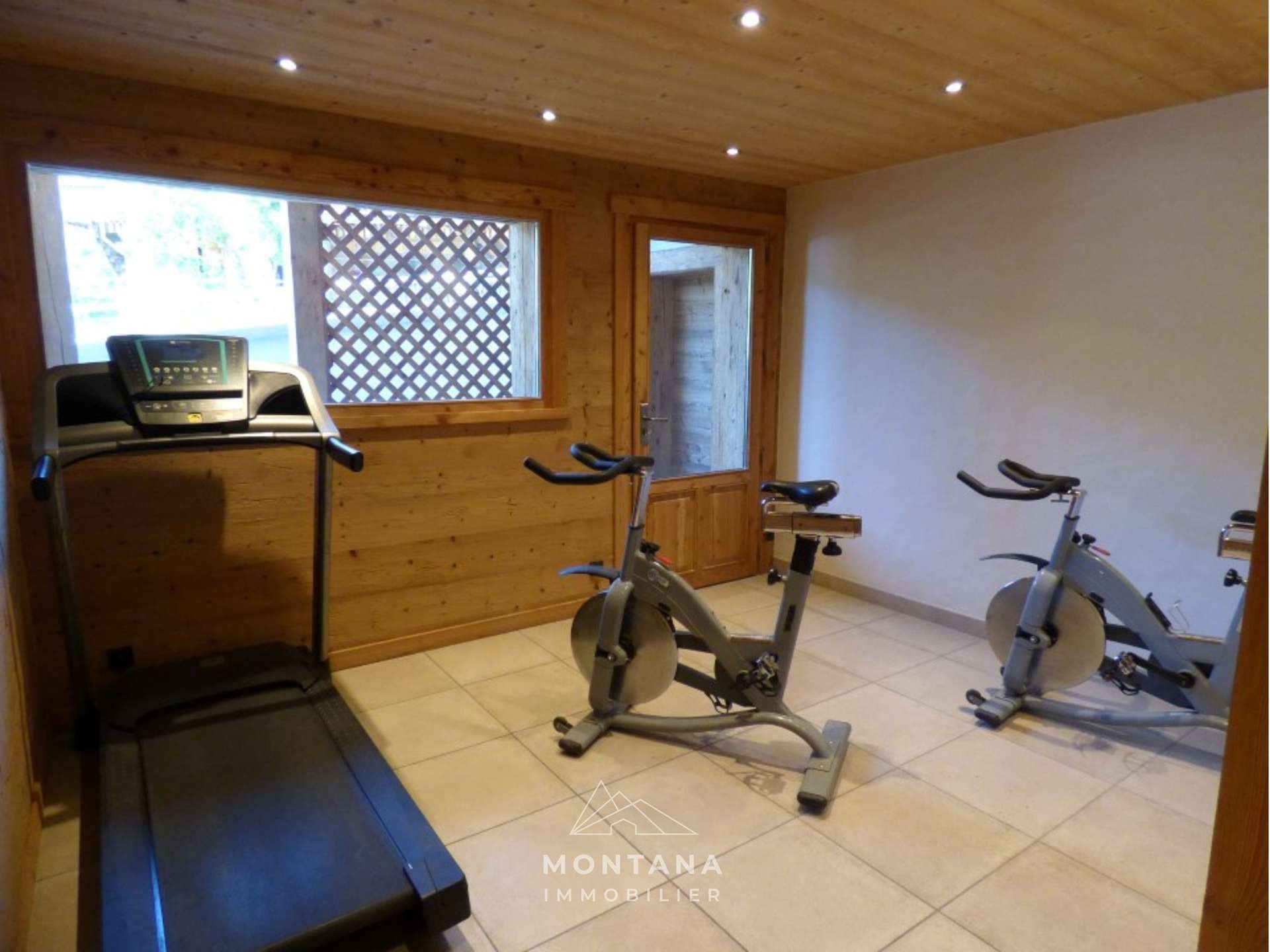 _clients_227445005_photos_90m_3927286