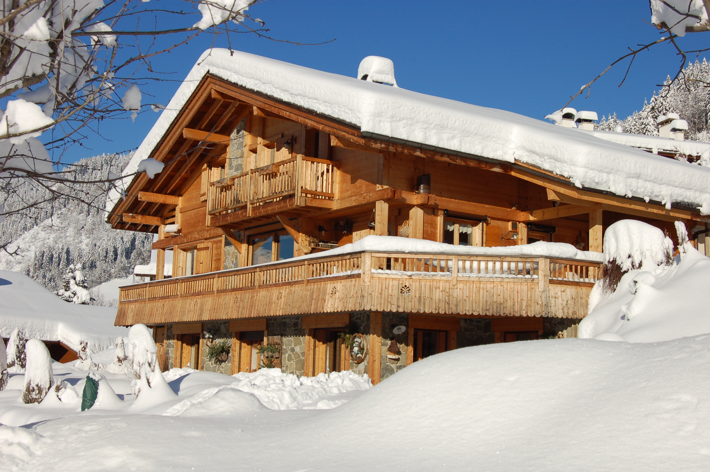 chalet-en-hiver-3568103