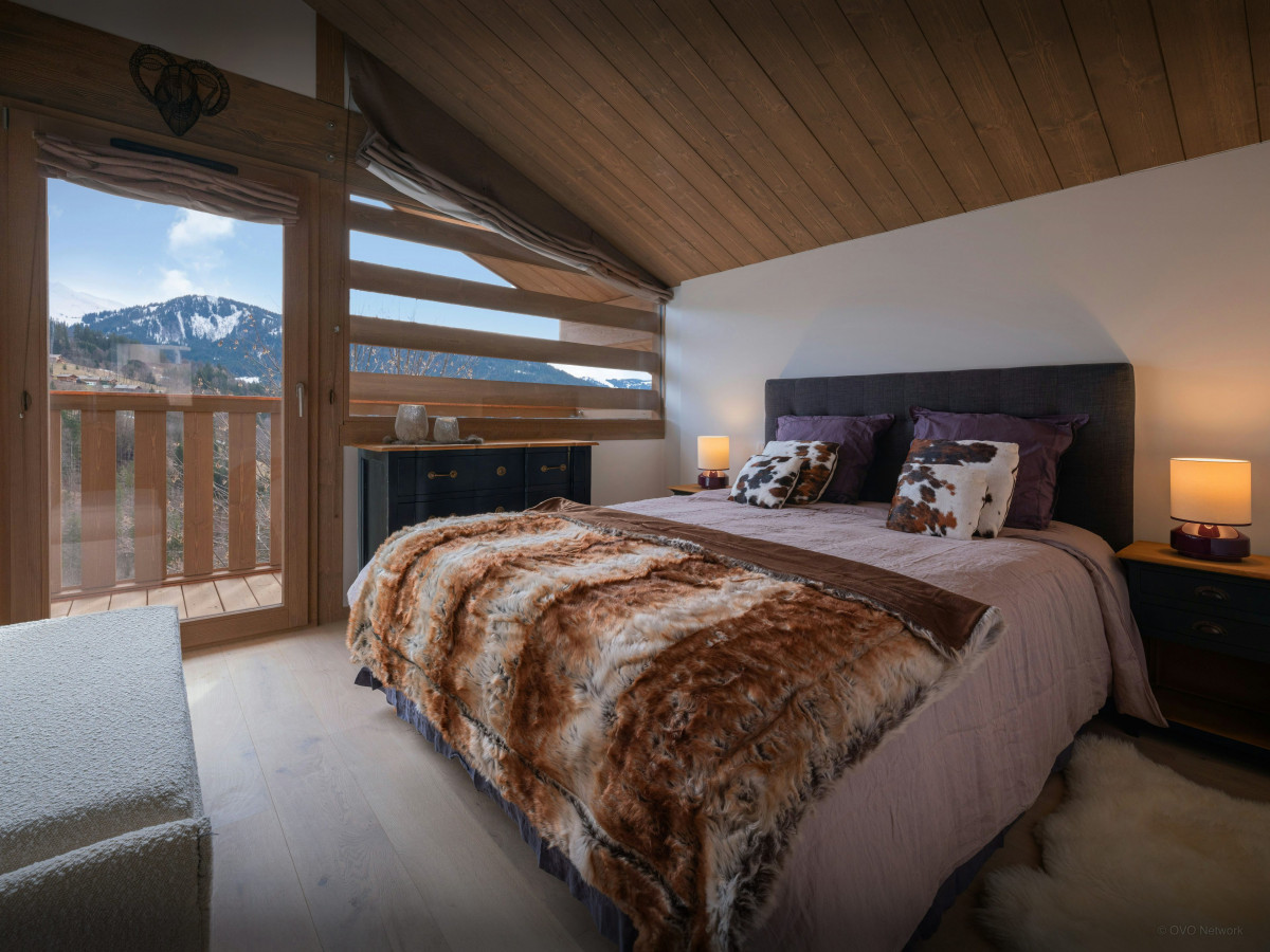 Chalet Ours Rouge - © Ovo network Chalet Ours Rouge