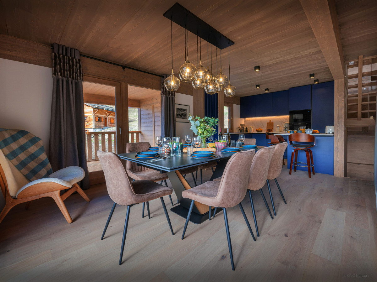 Chalet Ours Rouge - © Ovo network Chalet Ours Rouge