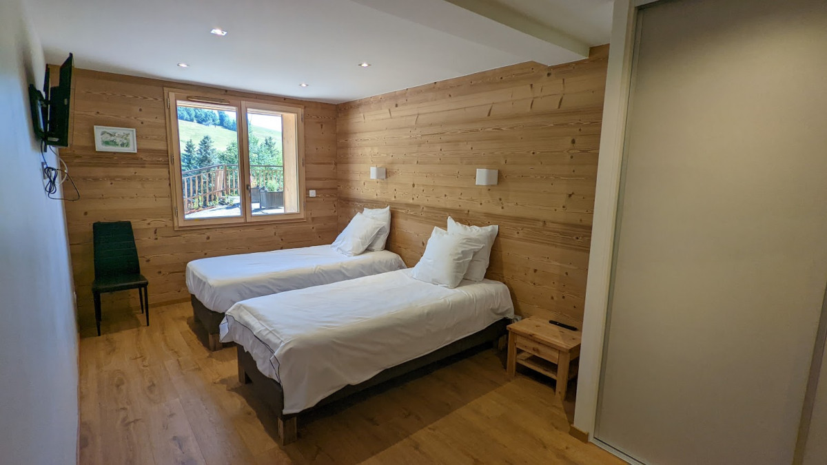 Chalets de l'adret - Rosay - © Bezoulle Steeve Chalets de l'adret - Rosay