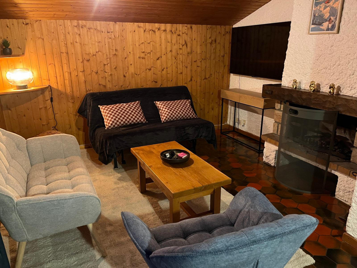 Chalet Solaire - © Gabet Mathieu Chalet Solaire