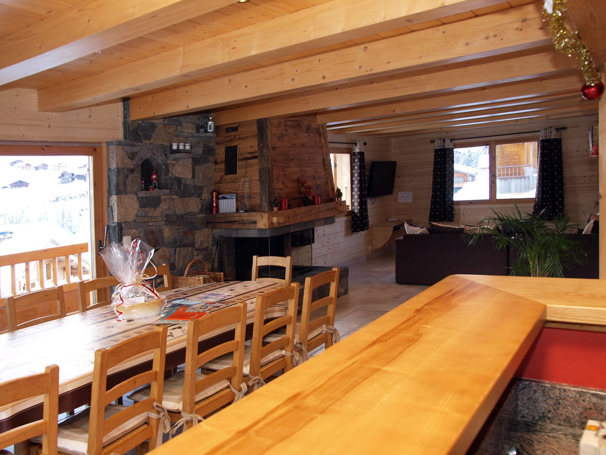 Pièce principale / Main room - Chalet la Perle des Neiges - Le Grand-Bornand