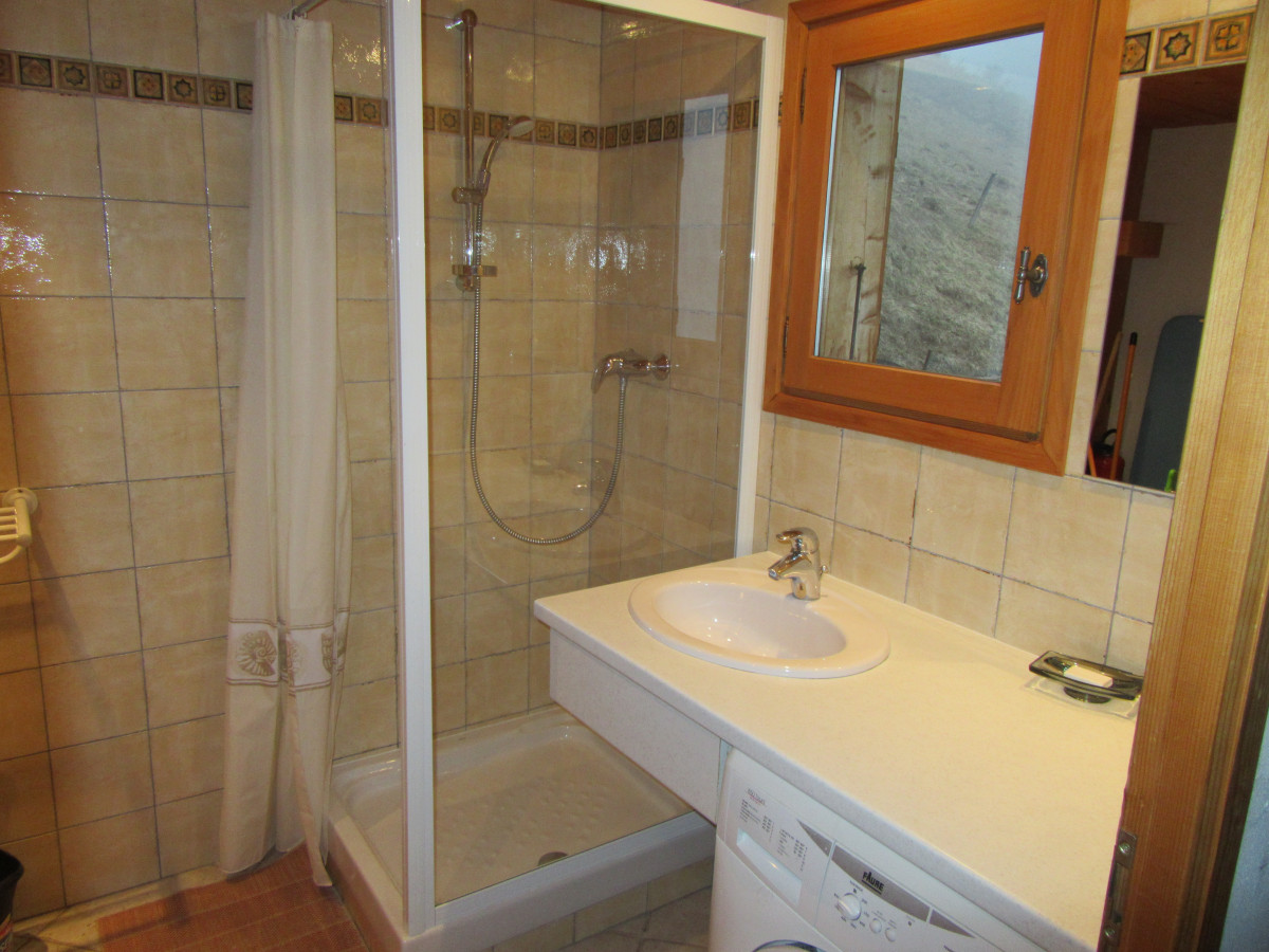 Chalet Ve Messelly - © Perrillat Guy Chalet Ve Messelly