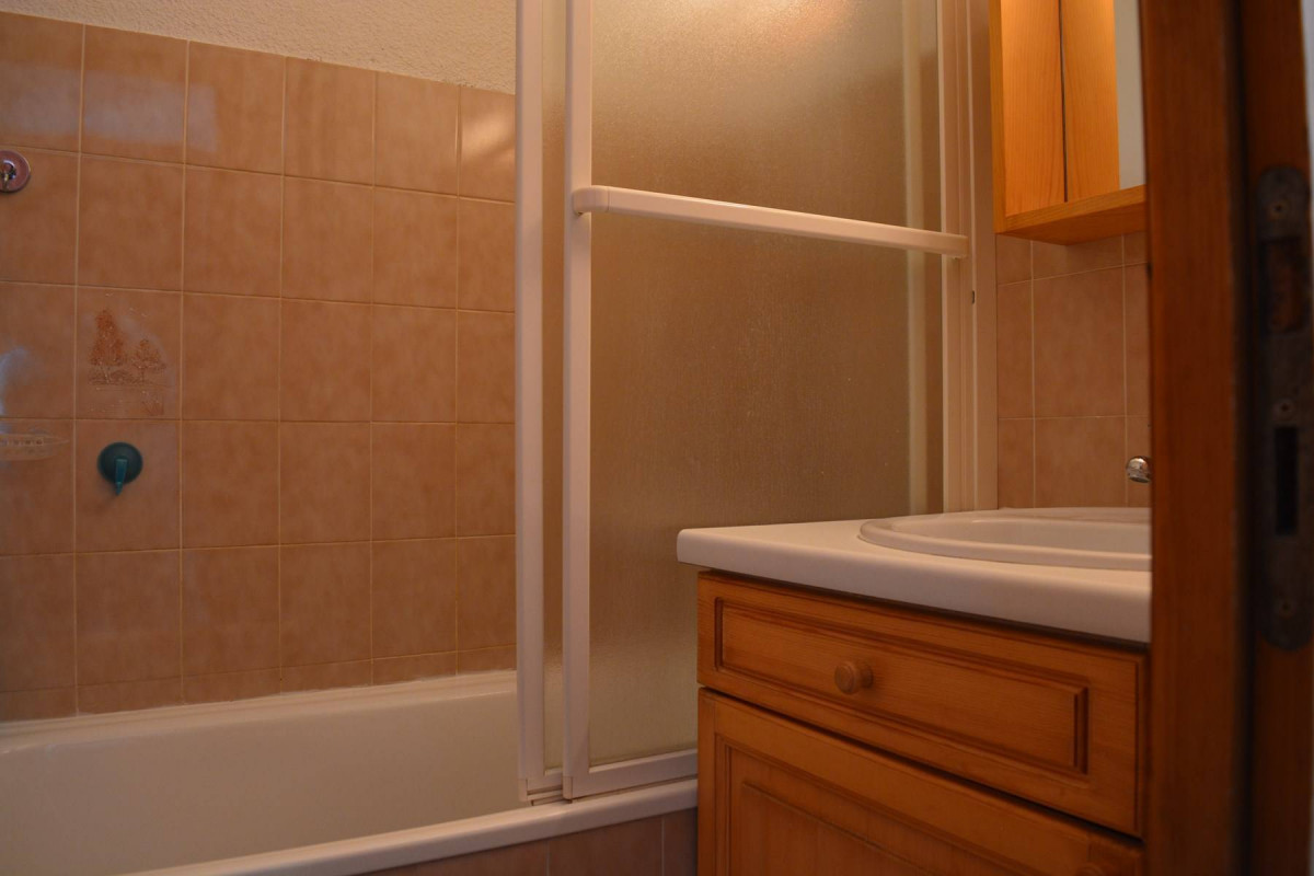 _clients_227445002_photos_12015r_3924774