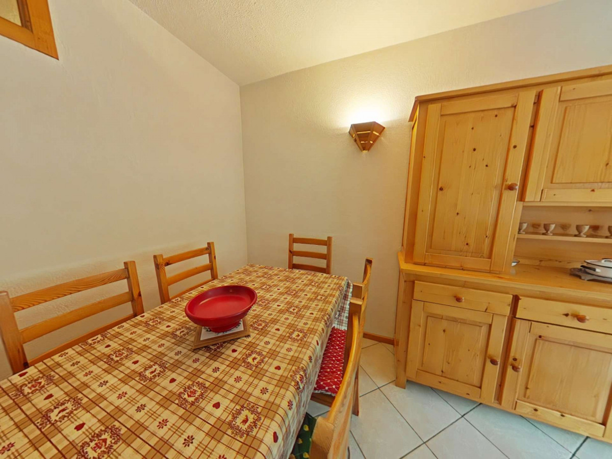 _clients_227445002_photos_9900d_4729315