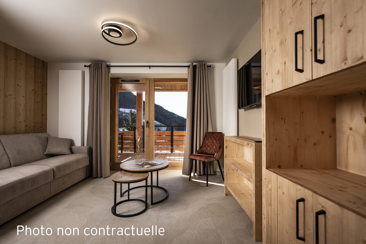 t2-salon-4-scaled-5005684