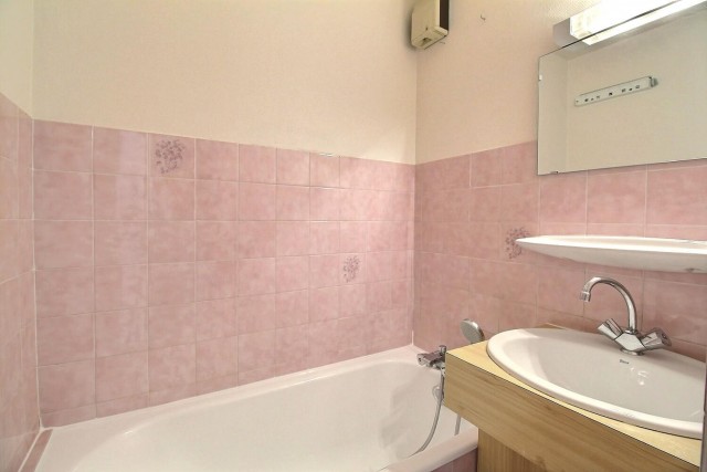 0-0001-439632 0-0001-439632