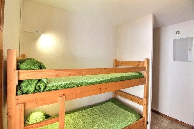 0-0002-439633 0-0002-439633