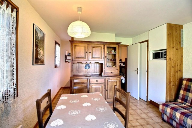 1968-4-172352 1968-4-172352