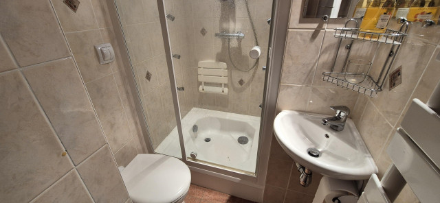 20240927-174542-3102239 20240927-174542-3102239