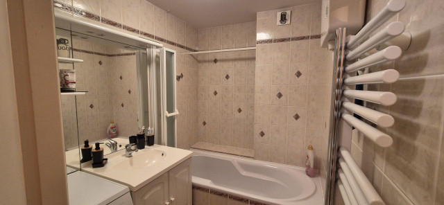 20240927-175048-4777623 20240927-175048-4777623