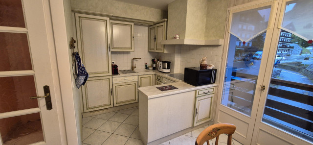 20240927-175330-3102244 20240927-175330-3102244