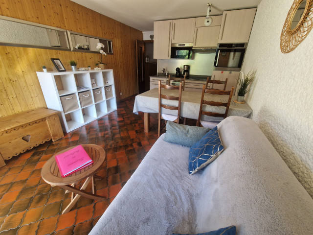 20250517-095748-3734352 20250517-095748-3734352