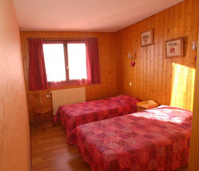 Chambre 2/ Bedroom 2 -- Bachal n° 3 - Le Grand-Bornand Chambre 2/ Bedroom 2 -- Bachal n° 3 - Le Grand-Bornand