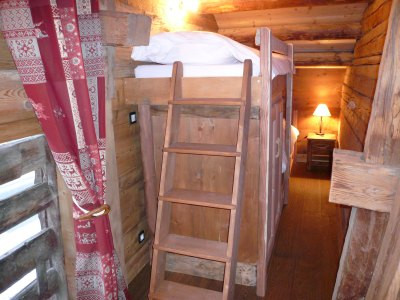 Mezzanine avec lit simple/Mezzanine with a single bed-Au Bon Vieux Temps n°1-Le Grand-Bornand Mezzanine avec lit simple/Mezzanine with a single bed-Au Bon Vieux Temps n°1-Le Grand-Bornand