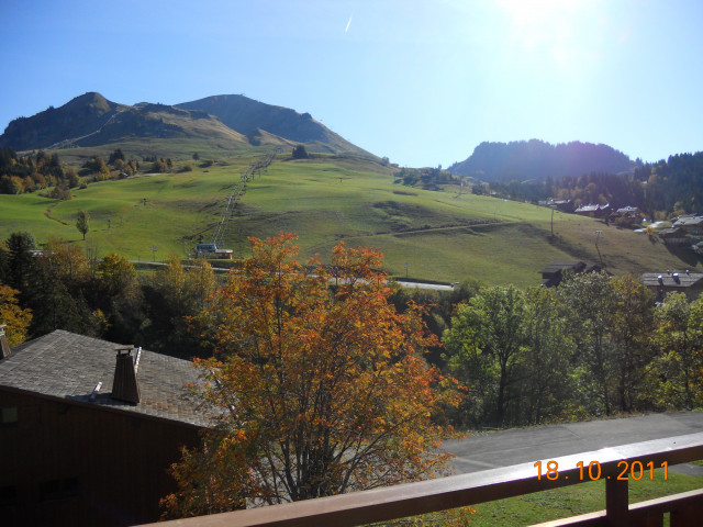Vue balcon été/ Summer balcony view - Cossires n°6 - Le Grand-Bornand Vue balcon été/ Summer balcony view - Cossires n°6 - Le Grand-Bornand