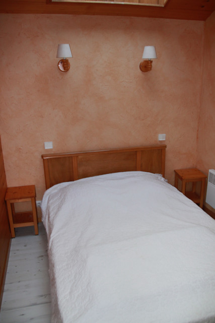 Chambre avec lit double/Bedroom with a double bed-Cornillon A-Le Grand-Bornand
