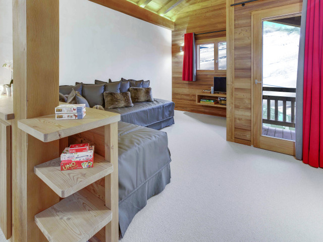 Chalet Macaron