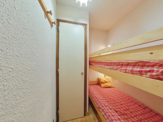 _clients_227445002_photos_12443j_4871670 _clients_227445002_photos_12443j_4871670