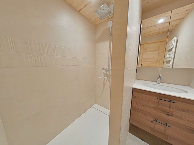 _clients_227445002_photos_27076h_5927392