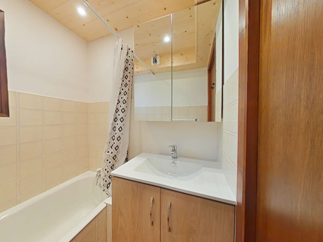 _clients_227445002_photos_9817h_5927570