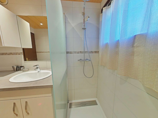 _clients_227445002_photos_9920q_4842345 _clients_227445002_photos_9920q_4842345