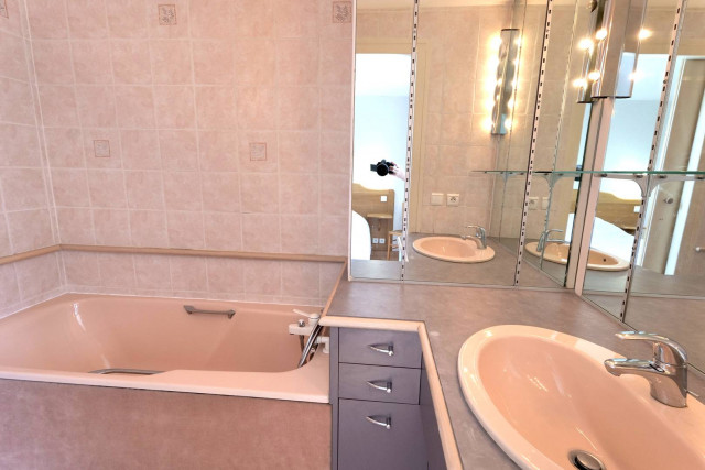 _clients_227445005_photos_233r_5336794