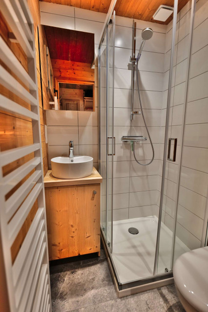 _clients_227445005_photos_246d_5943417