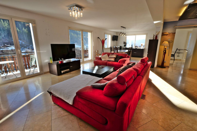 _clients_227445005_photos_250z_5948054