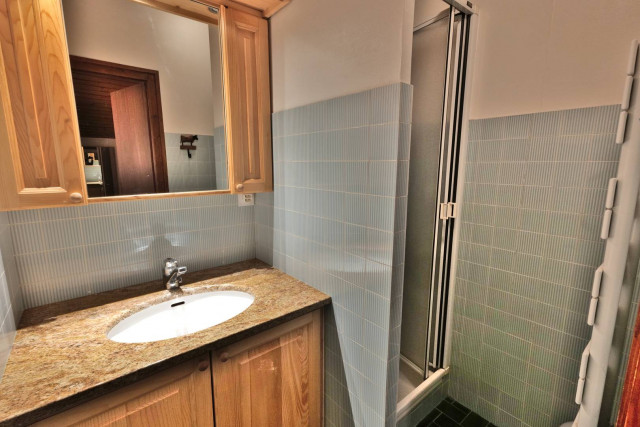 _clients_227445005_photos_255x_5122365