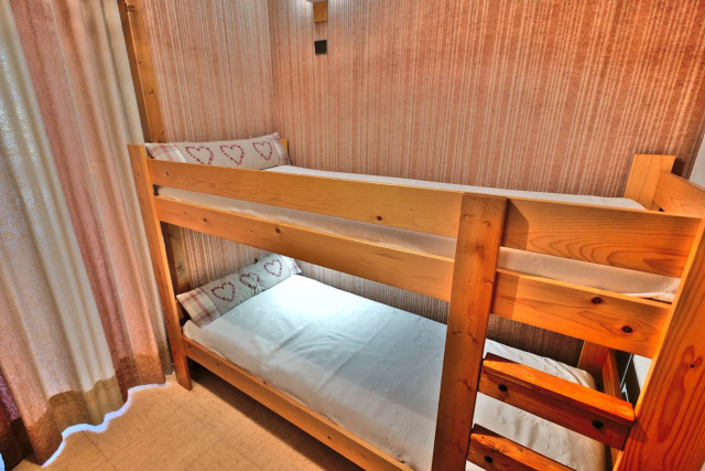 _clients_227445005_photos_61g_4887798