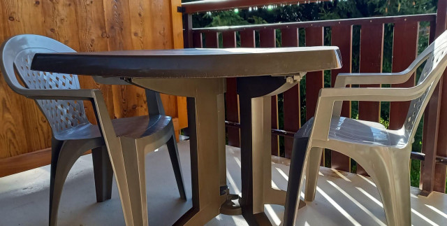 balcon-4650076 balcon-4650076