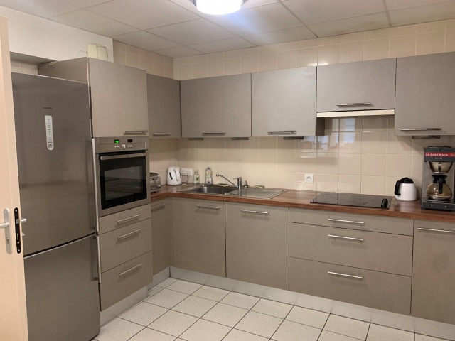 Cuisine 1 chalet collectif hermitage village le grand bornand