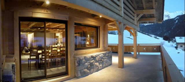 terrasse chalet de mano 7 pieces 15 personnes au village grand bornand