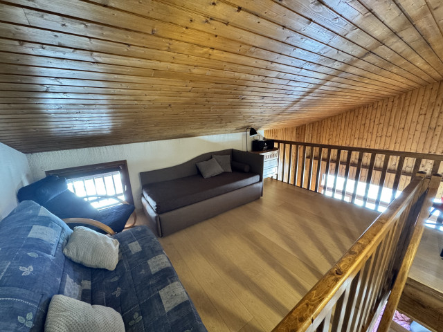 img-9200-3263379 img-9200-3263379