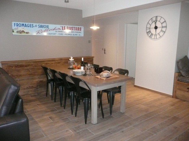 salle à manger location appartement 5 pieces le grand bornand village