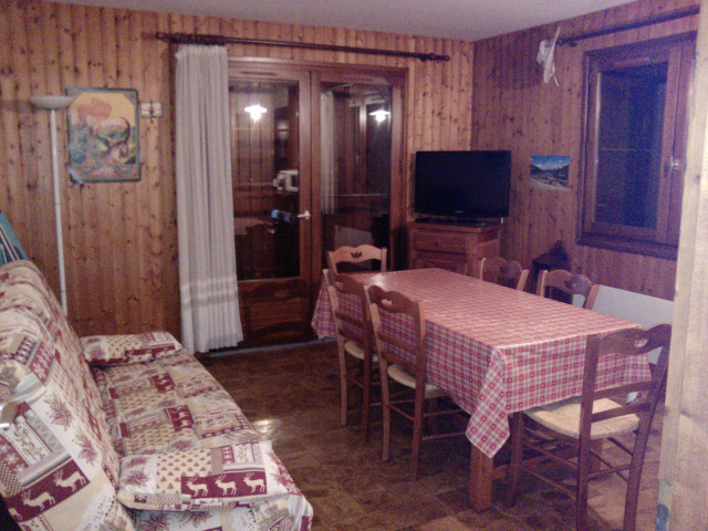 p1035-02-05-05-14-4261321