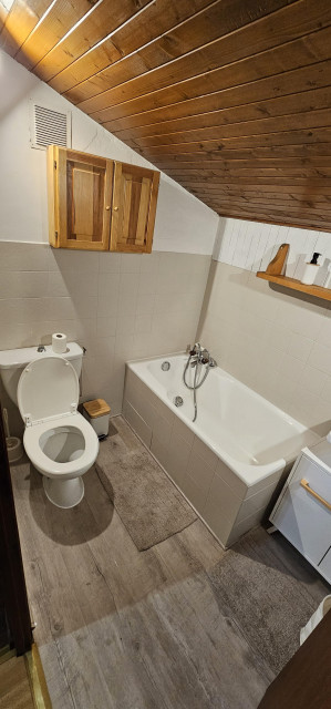 salle-de-bain-tage-1929216 salle-de-bain-tage-1929216