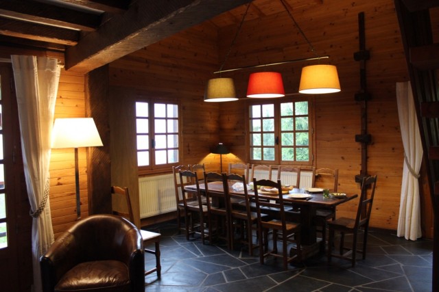 salon-v1-232181 salon-v1-232181